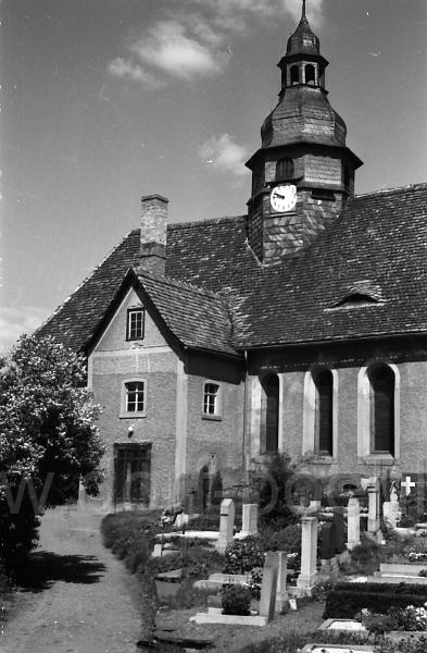 001 (20).jpg - Kirche mit Friedhof, Haupteingang